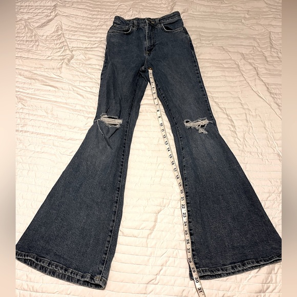 Womens Bell bottom Lee jeans! - Picture 1 of 8